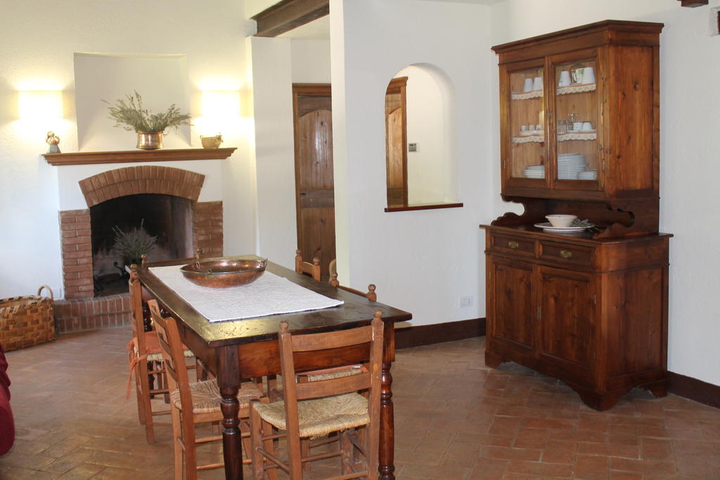 Agriturismo Poggio Della Rosa Amelia Δωμάτιο φωτογραφία